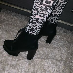 black platform ankle books